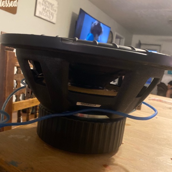 Kicker comp r - Picture 2 of 3